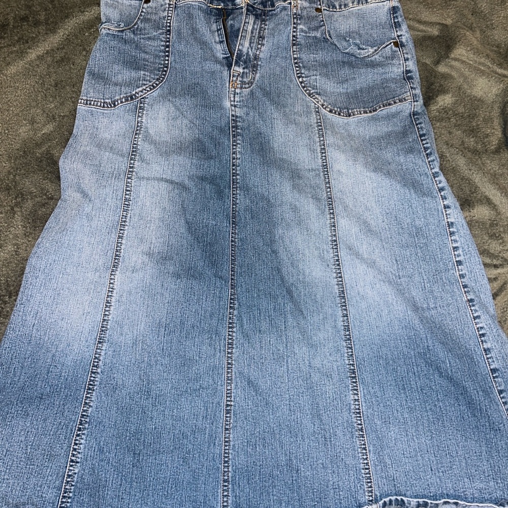 Stylish Blue Denim Maxi Skirt